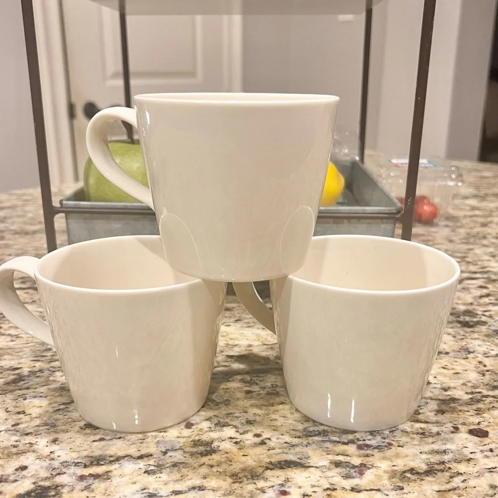 Crate & Barrel 